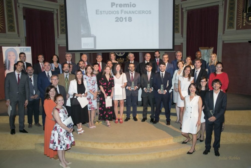 La Dra. Rivas i la Dra. Marín guanyen un accèssit del Premio de Estudios Financieros del CEF